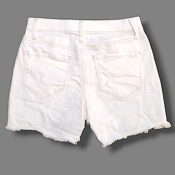 Mudd Women's Shorts White Size 5 - Picture 2 of 7
